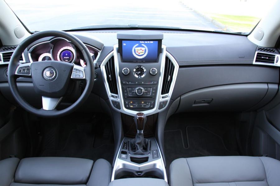  Cadillac SRX Crossover 2010 года  (фото 50 из 95)
